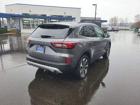 Certified 2024 Ford Escape Platinum image 8