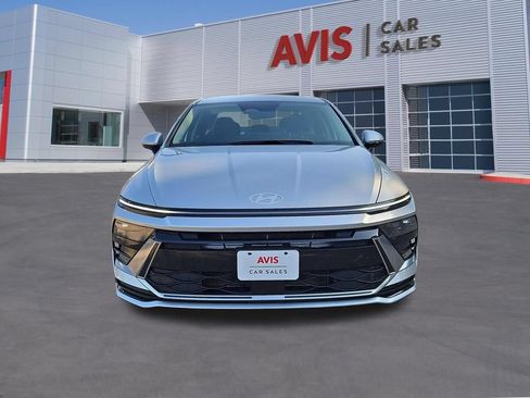 Used 2025 Hyundai Sonata SEL FWD image 2