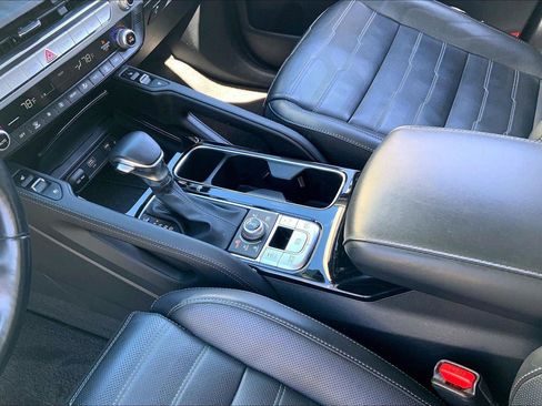 Used 2024 Kia Telluride SX Prestige AWD/4WD image 16