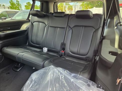 New 2026 Jeep Grand Wagoneer L 2WD image 6