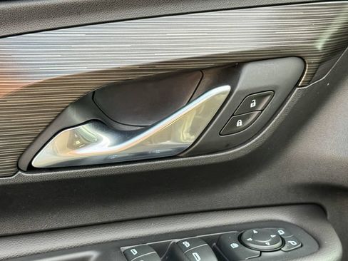 Used 2020 GMC Terrain SLT AWD/4WD image 22