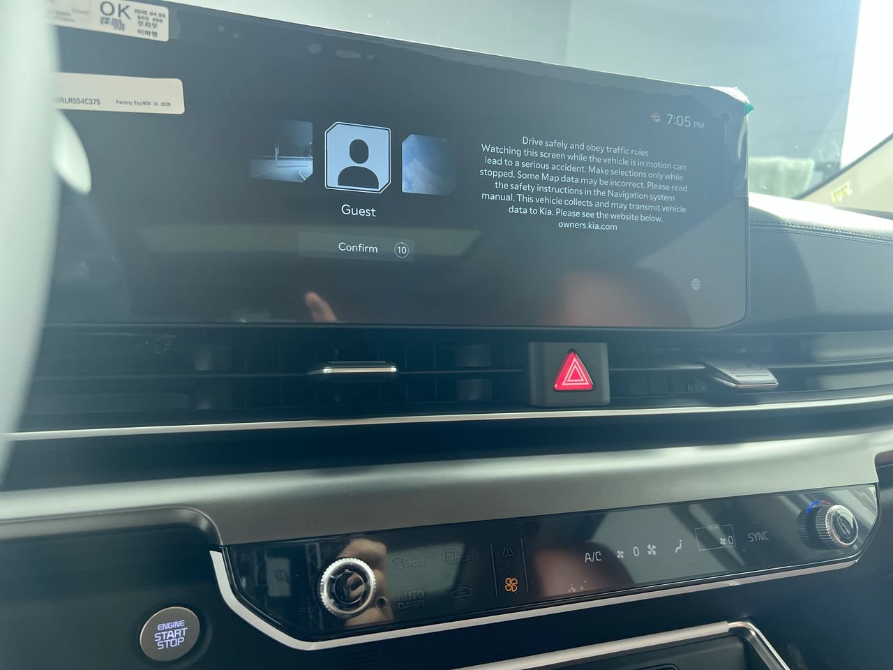 New 2026 Kia Carnival SX w/ SX Dark Edition Package FWD image 27