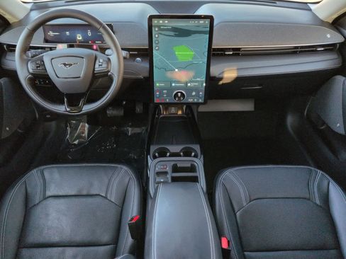 Used 2025 Ford Mustang Mach-E Premium image 16