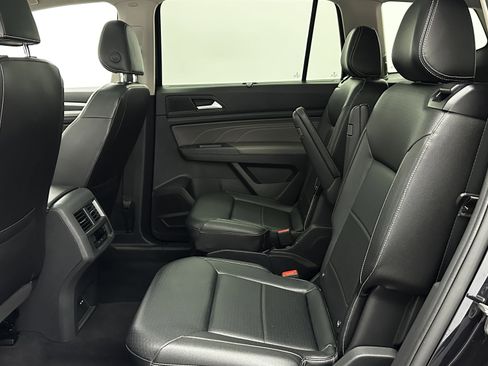 Used 2021 Volkswagen Atlas SE w/ Panoramic Sunroof Package image 25