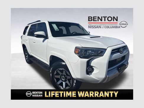 Used 2024 Toyota 4Runner TRD Off-Road Premium image 1