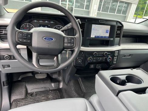 New 2025 Ford F350 XLT w/ XLT Value Package image 15