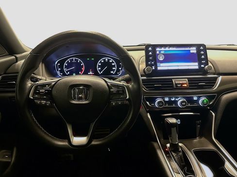 Used 2018 Honda Accord Sport image 24
