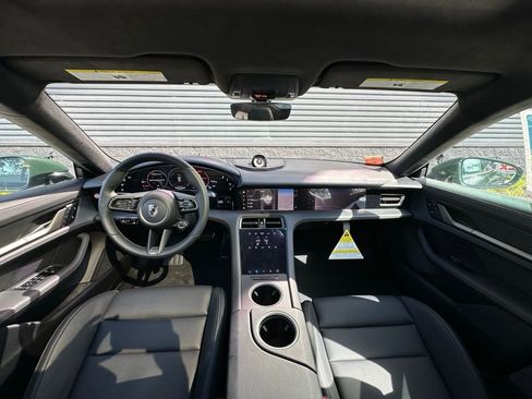 Used 2025 Porsche Taycan Turbo S image 32