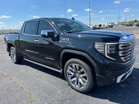 Used 2023 GMC Sierra 1500 Denali w/ Denali Reserve Package AWD/4WD image 3