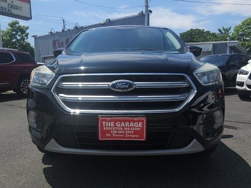 Used 2017 Ford Escape SE AWD/4WD image 2