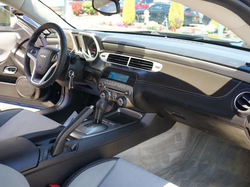 Used 2012 Chevrolet Camaro LS RWD image 13