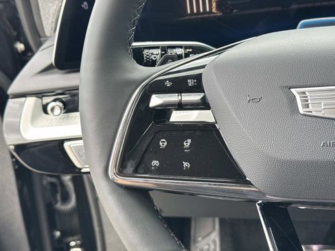 New 2026 Cadillac Optiq Sport 1 image 31