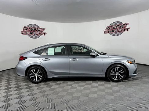 Used 2023 Honda Civic LX image 8