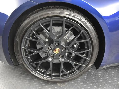 Certified 2024 Porsche 911 Carrera GTS RWD image 15