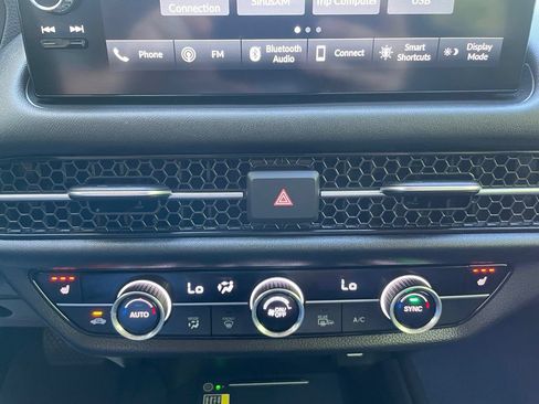 Certified 2024 Honda HR-V EX-L image 17