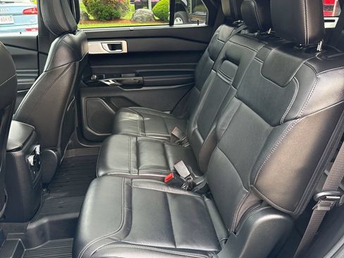 Used 2023 Ford Explorer ST w/ Equipment Group 401A AWD/4WD image 23