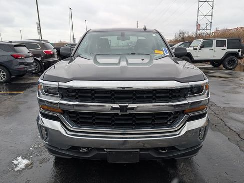 Used 2018 Chevrolet Silverado 1500 LT w/ All Star Edition image 2