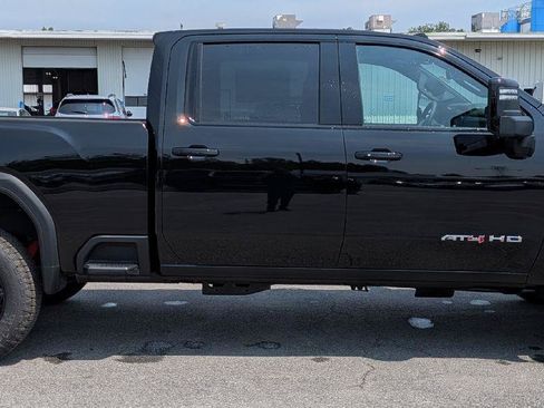 New 2026 GMC Sierra 2500 AT4 w/ AT4 Premium Plus Package AWD/4WD image 6