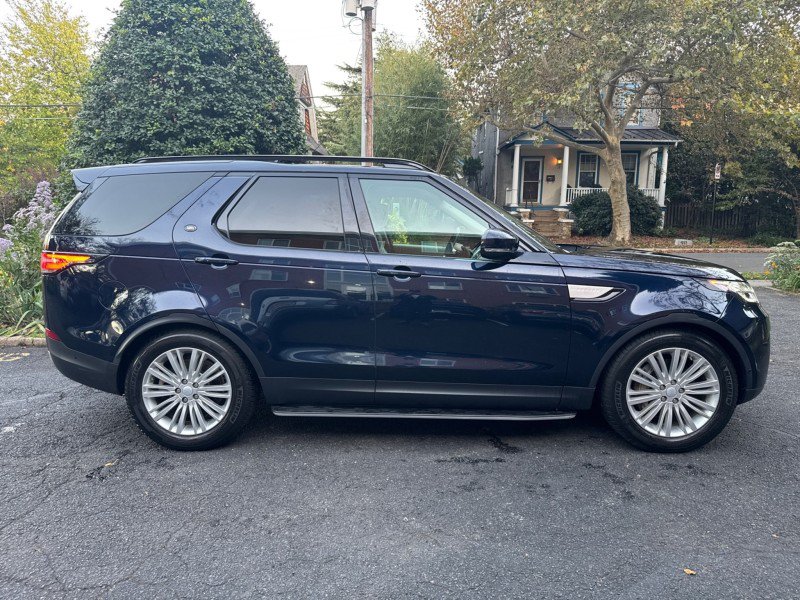 Used 2020 Land Rover Discovery HSE AWD/4WD image 6
