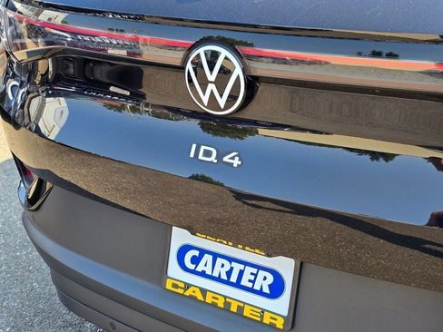 Used 2023 Volkswagen ID.4 Pro RWD image 11