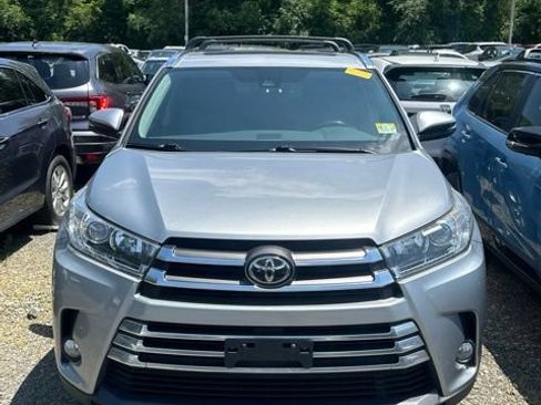 Used 2017 Toyota Highlander Limited w/ Protection Package #3 AWD/4WD image 1