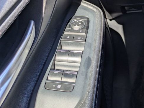 Used 2025 Toyota Grand Highlander FWD image 27