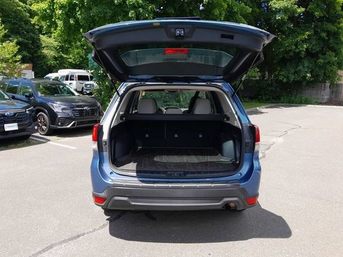 Used 2019 Subaru Forester Premium AWD/4WD image 32