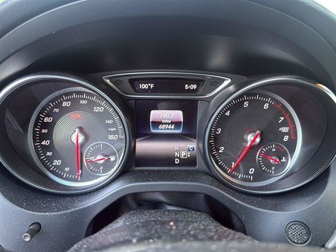 Certified 2019 Mercedes-Benz GLA 250 4MATIC image 11