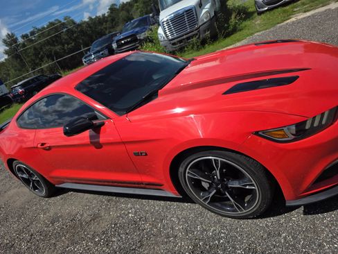 Used 2016 Ford Mustang GT Premium RWD image 13