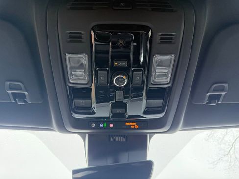 New 2026 Chevrolet Suburban Premier RWD image 16