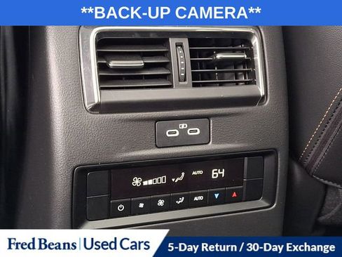 Used 2025 MAZDA CX-70 Plug-In Hybrid w/ Premium Pkg AWD/4WD image 13