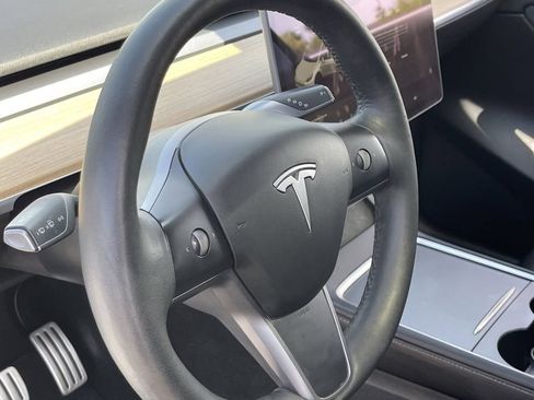 Used 2022 Tesla Model Y Performance AWD/4WD image 22