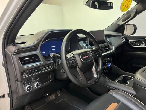 Used 2023 GMC Yukon AT4 AWD/4WD image 15