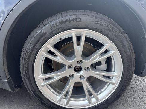 Used 2023 Tesla Model Y Long Range AWD/4WD image 13