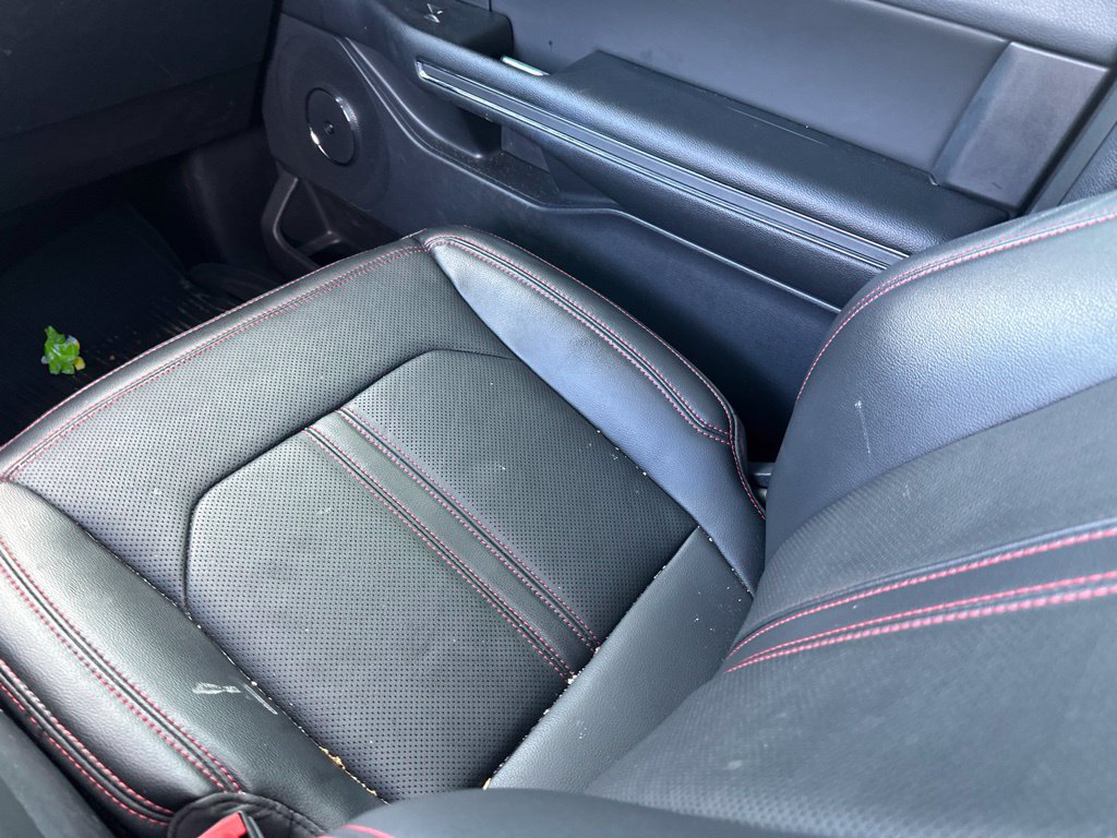 Used 2024 Ford Expedition Limited RWD image 10