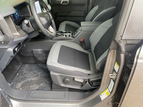 New 2025 Ford Bronco Big Bend image 9