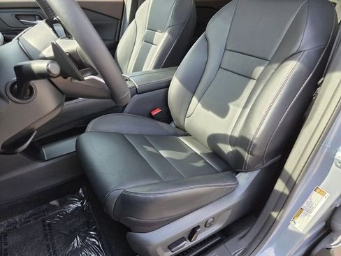 Used 2023 Nissan Rogue SL w/ SL Premium Package image 8