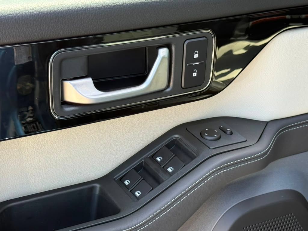 New 2026 INEOS Grenadier Station Wagon AWD/4WD image 17