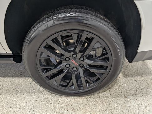 Used 2024 GMC Yukon Denali w/ Max Trailering Package AWD/4WD image 12