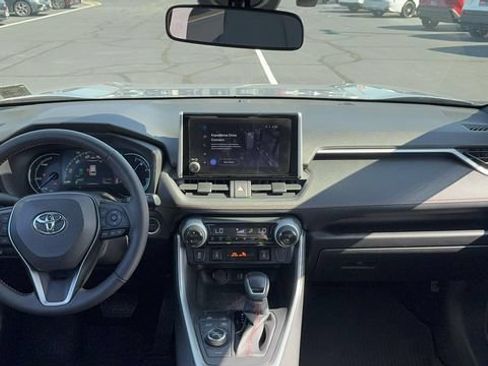 Used 2023 Toyota RAV4 SE w/ Weather & Moonroof Package AWD/4WD image 39
