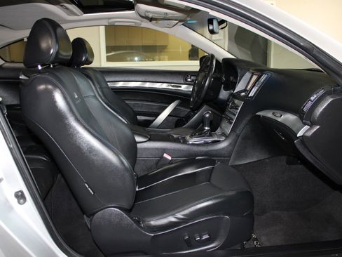 Used 2014 INFINITI Q60 Journey w/ Premium Package RWD image 31