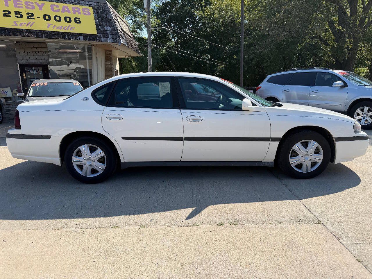 Used 2001 Chevrolet Impala w/ Preferred Equipment Group FWD image 8