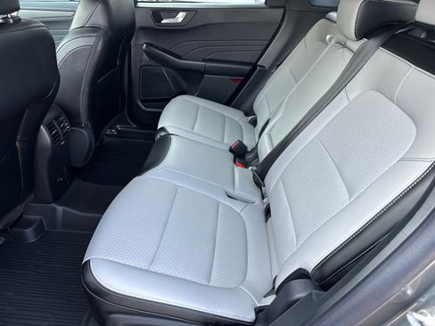 Used 2025 Ford Escape Base image 24