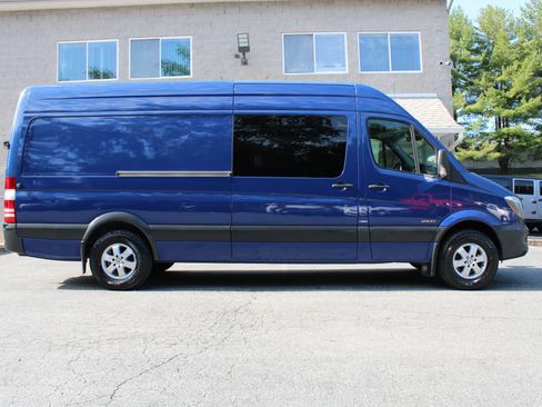 Used 2014 Mercedes-Benz Sprinter 2500 image 26