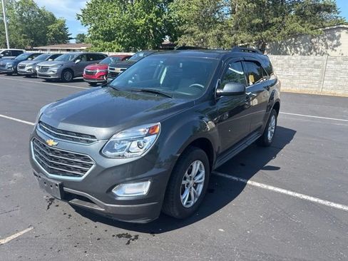 Used 2017 Chevrolet Equinox LT w/ Convenience Package FWD image 2
