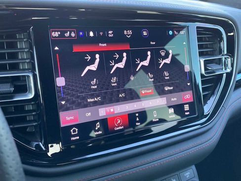 Certified 2023 Dodge Durango Citadel image 26