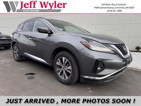 Used 2023 Nissan Murano SV image 1