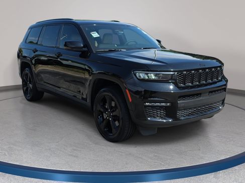 Certified 2023 Jeep Grand Cherokee L Limited w/ Black Appearance Package RWD image 3