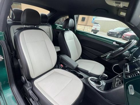 Used 2017 Volkswagen Beetle 1.8T SE FWD image 31