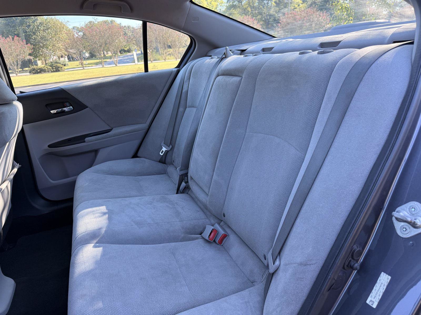 Used 2013 Honda Accord LX image 38